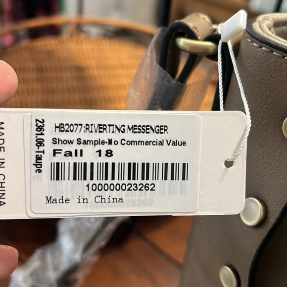 Simply Nichole new crossbody bag - Messenger Bag - Picture 2 of 5